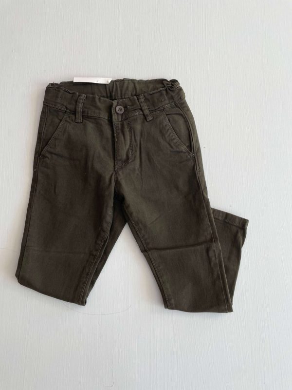 1082. Pantalon verde