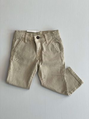 1083. Pantalon beige claro