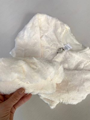 353. Torerita ivory con boina
