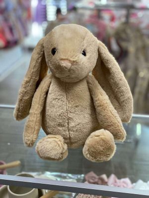 6317. Conejo beige