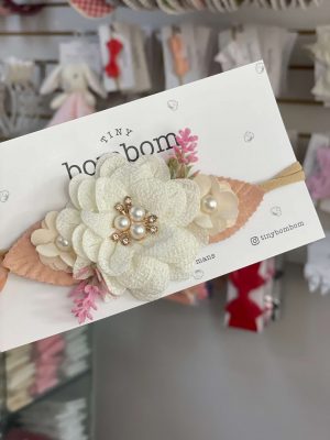 6337. Bandita ivory de flor tiny bombom