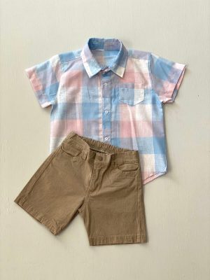 1156. Conjunto de camisa a cuadros en color claro