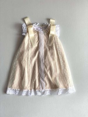 3294. Vestido de plumetti color beige