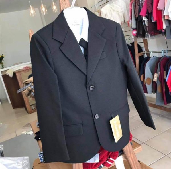 676. Traje formal negro cinco piezas color negro