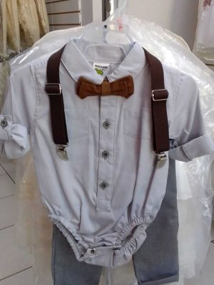 692. Conjunto gris cuatro piezas de tirantes cafe