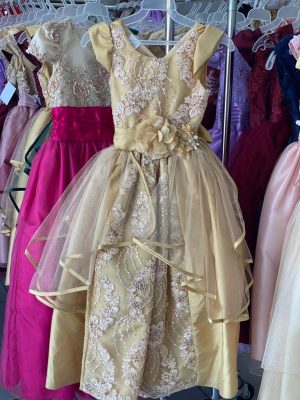 8076. Vestido Ana en dorado