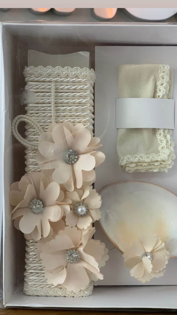 9013. Kit de vela para niña en $399