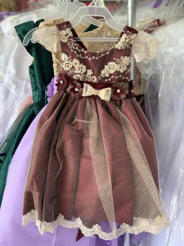 8069. Vestido Lucia en tinto