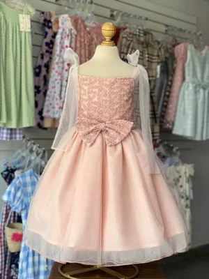 3338. Vestido de linea premium con detalle en tul