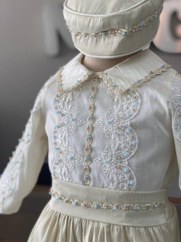 723. Ropon de nueva coleccion con cuello y detalles en azul