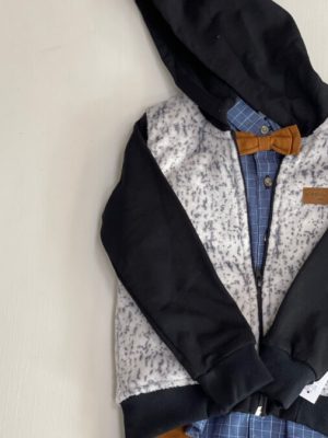 10003. Conjunto de chamarra gris y negro