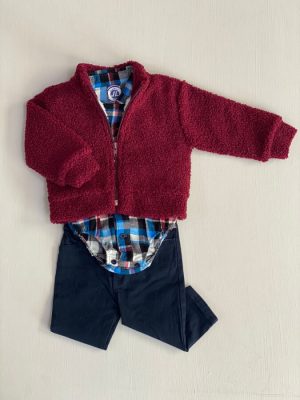 10004. Conjunto de camisa y chamarra de borreguito tinto