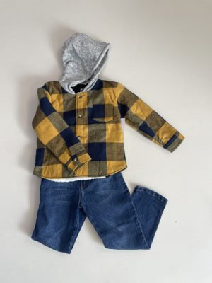 10014. Conjunto tres piezas de camiseta termica y chamarra de franela