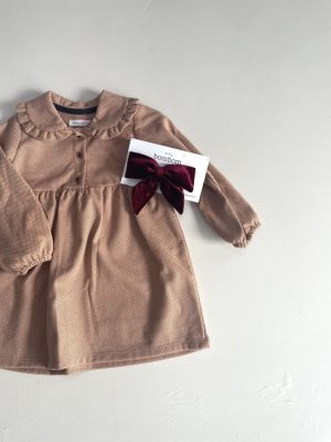 11062. Vestidito con detalle en cuello