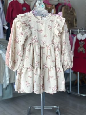 11064. Vestido beige con flores