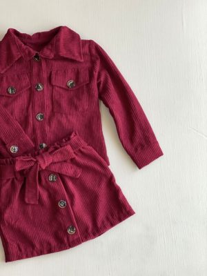 11073. Conjunto de falda de panita en tinto