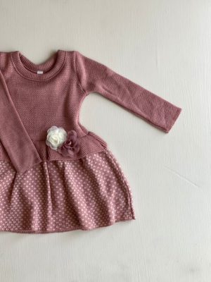 11094. Vestido tejido con detalle de olan