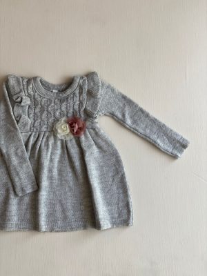 11095. Vestido tejido con detalle de olan a los lados