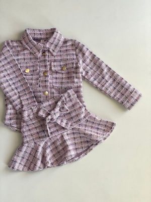 11128. Conjunto en rosa claro con detalle de botones