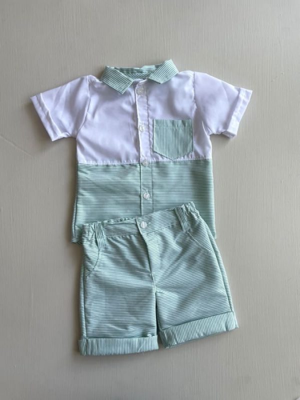 1191. Conjunto a rayas verde con blanco
