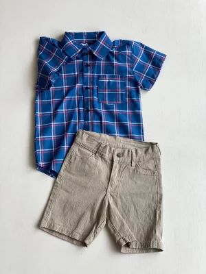 1235. Conjunto de camisa azul marina a rayas