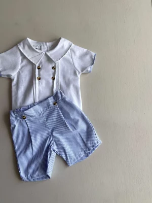 1241. Nuevo conjunto con detalle de botones