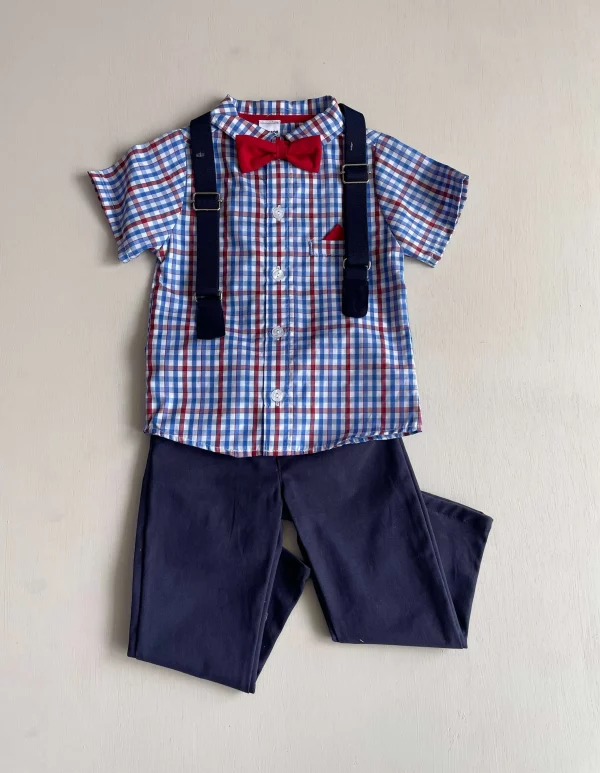 1246. Conjunto cuatro piezas a cuadros rojo, blanco y azul