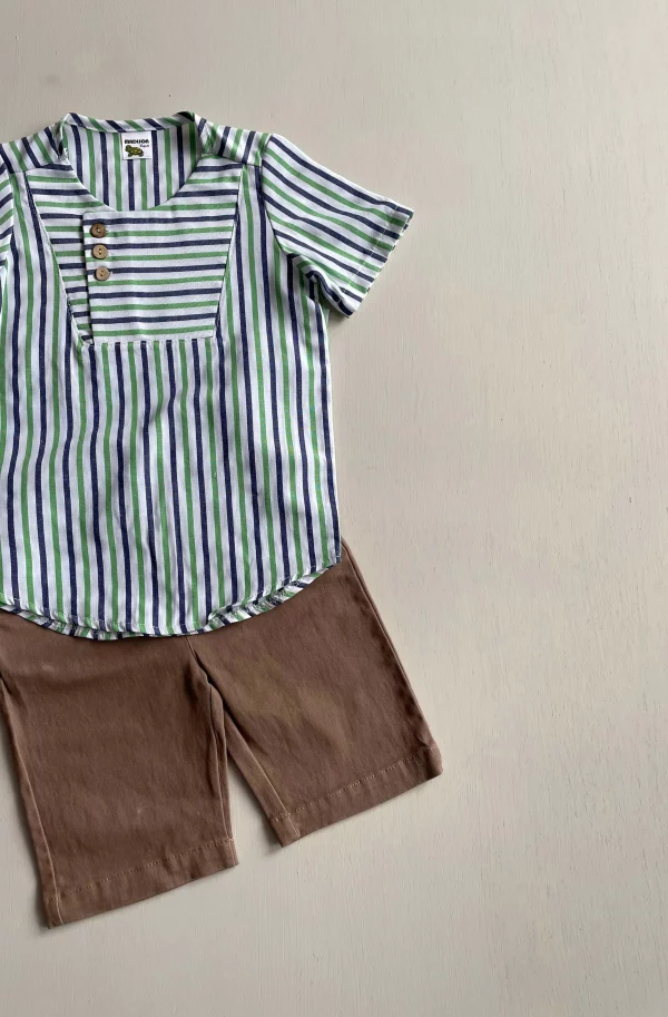 1250. Conjunto formal a rayas azul y verdes