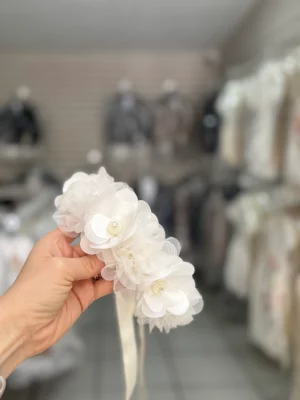 9132. Guia de flores en ivory