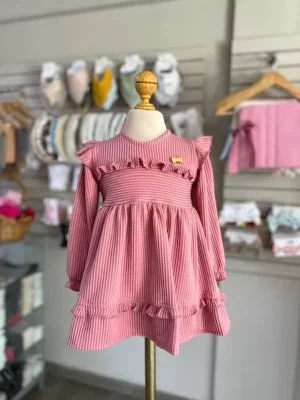 11219. Vestido rosa de panita con detalle de olanes pequeños