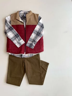 12085. Conjunto tres piezas de chaleco beige con rojo