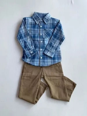 12090. Conjunto dos piezas de camisa verde de franelita