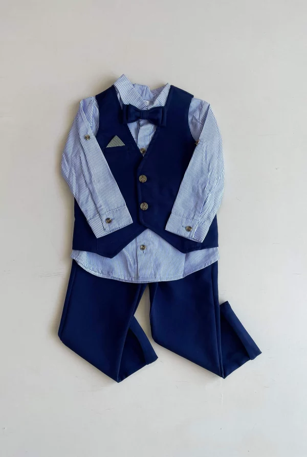 786. Conjunto cuatro piezas en azul marino