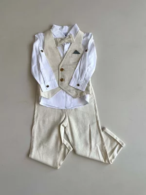 789. Conjunto cuatro piezas en color claro