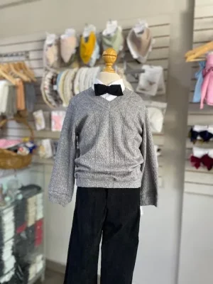 13005. Conjunto de sueter negro, incluye cuatro piezas