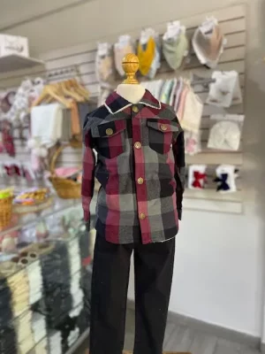 13010. Conjunton de camisa a cuadros rojo con gris