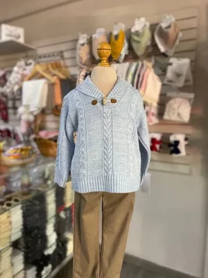 13011. Conjunto dos piezas de sueter azul claro