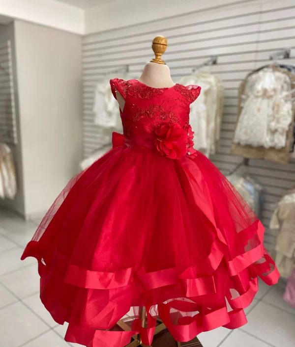 8126. Vestido rojo de ceremonia con detalles de liston