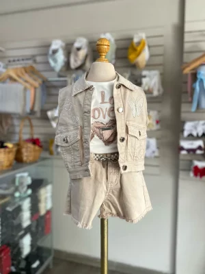 34106. Conjunto de chaleco y detalle de perlitas de nueva temporada