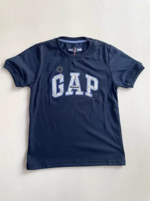 13034. Camiseta GAP en azul marino