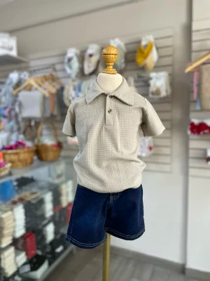 13041. Conjunto de polo beige y short