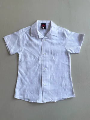 13048. Camisa blanca, basico de temporada
