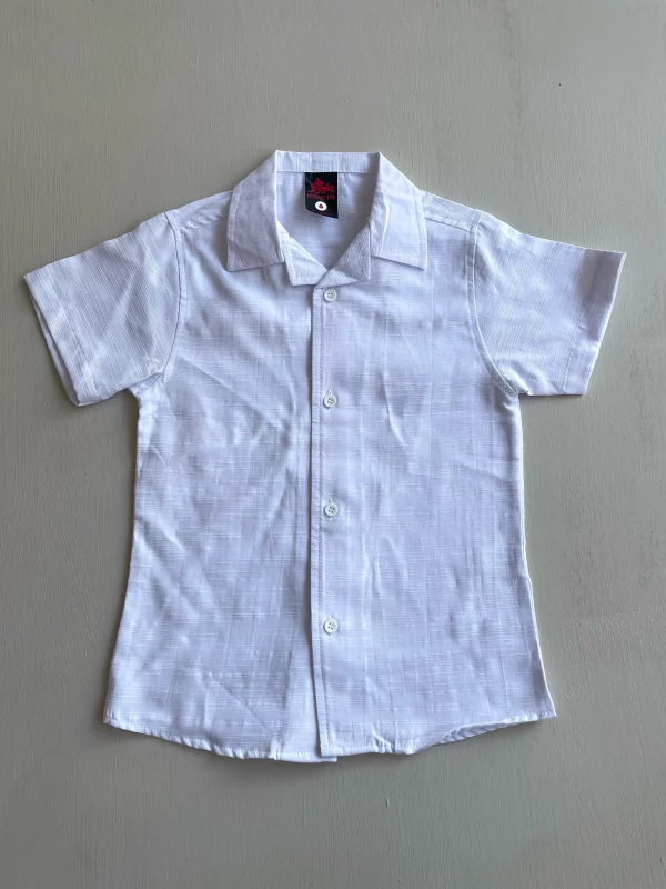 13048. Camisa blanca, basico de temporada