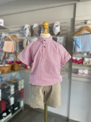 13068. Conjunto de camisa a rayas rojas