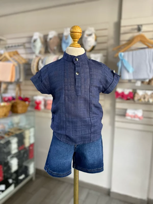 13070. Conjunto de camisa azul marino