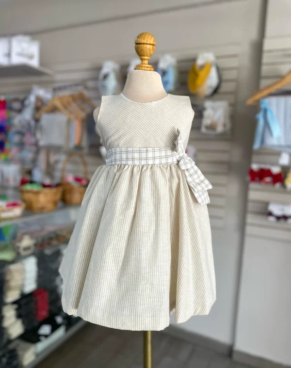 34139. Vestido a rayas con detalle de moño a cuadros