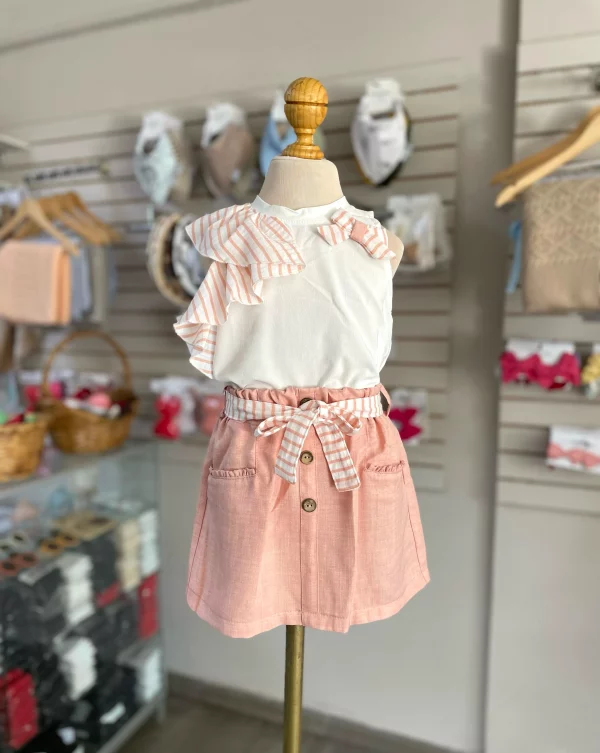 34151. Conjunto de falda con detalle de escarol y moñito
