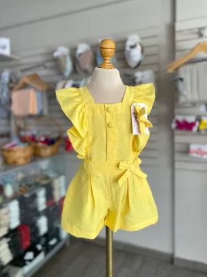 34159. Conjunto de short amarillo con detalle de moño