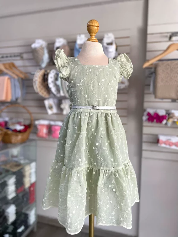34164. Vestido verde con detalle de cinto plateado