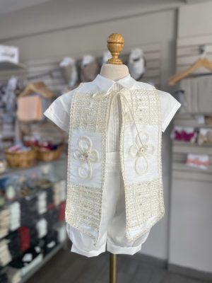 819. Ropon de nueva coleccion con encaje y perlita